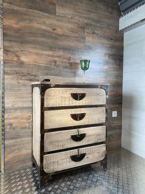 Gleis 2, Waggon Mit Ofen, Optional Mit Whirlpool Und Sauna Dahlem  Εξωτερικό φωτογραφία