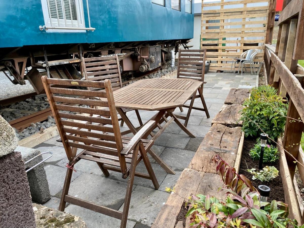Gleis 2, Waggon Mit Ofen, Optional Mit Whirlpool Und Sauna Dahlem  Εξωτερικό φωτογραφία